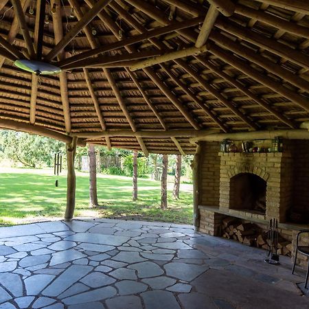 Villa Namelis Prie Sirvintos Upes Su Pirtimi Extérieur photo