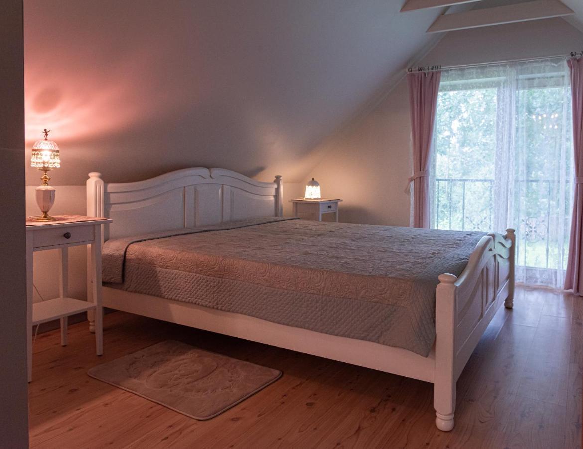 Villa Namelis Prie Sirvintos Upes Su Pirtimi Extérieur photo